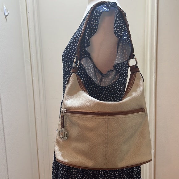 CL BEIGE AND BROWN LEATHER HAND BAG - Picture 6 of 16